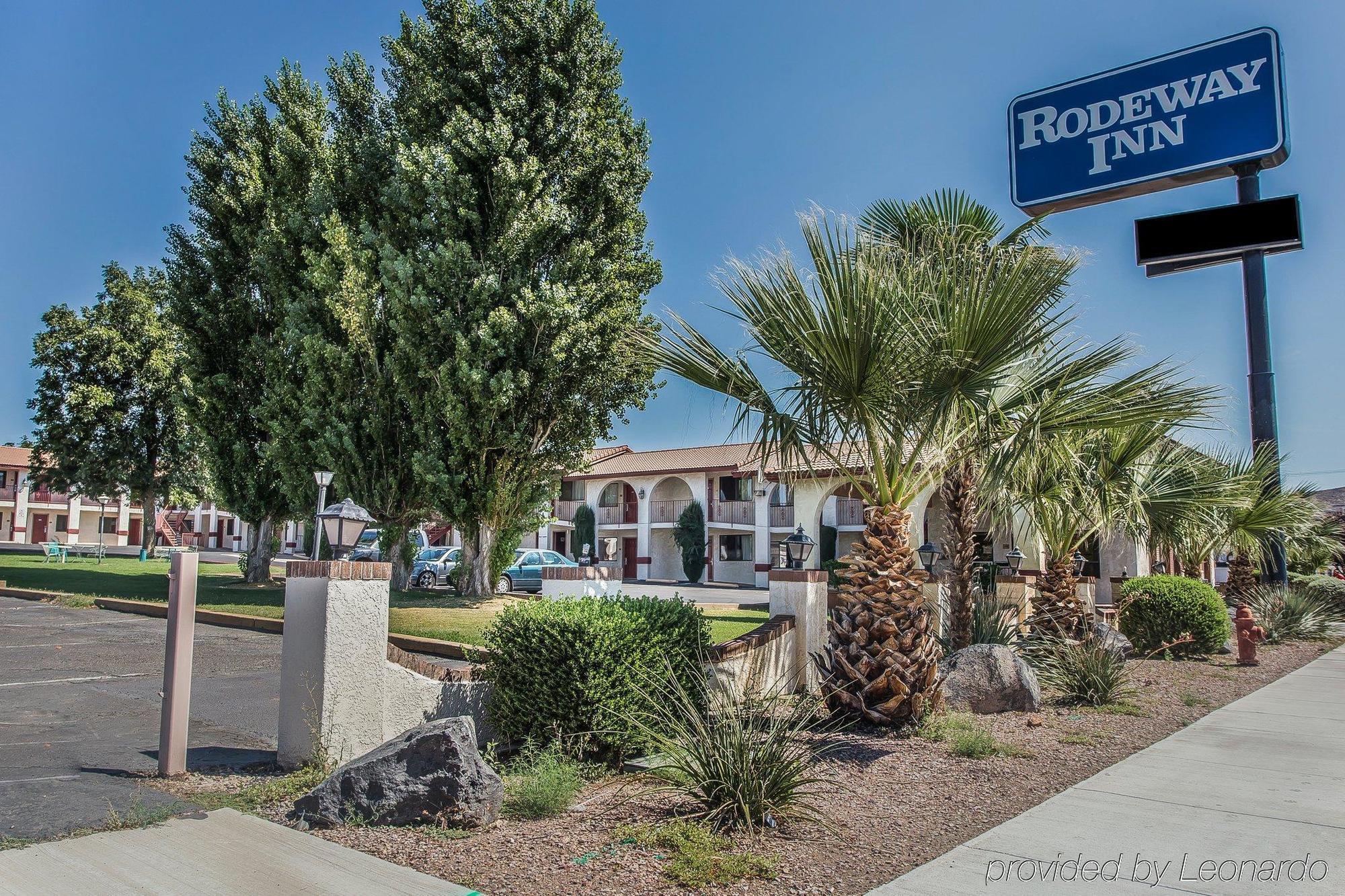 Rodeway Inn Hurricane - Zion National Park Area Экстерьер фото